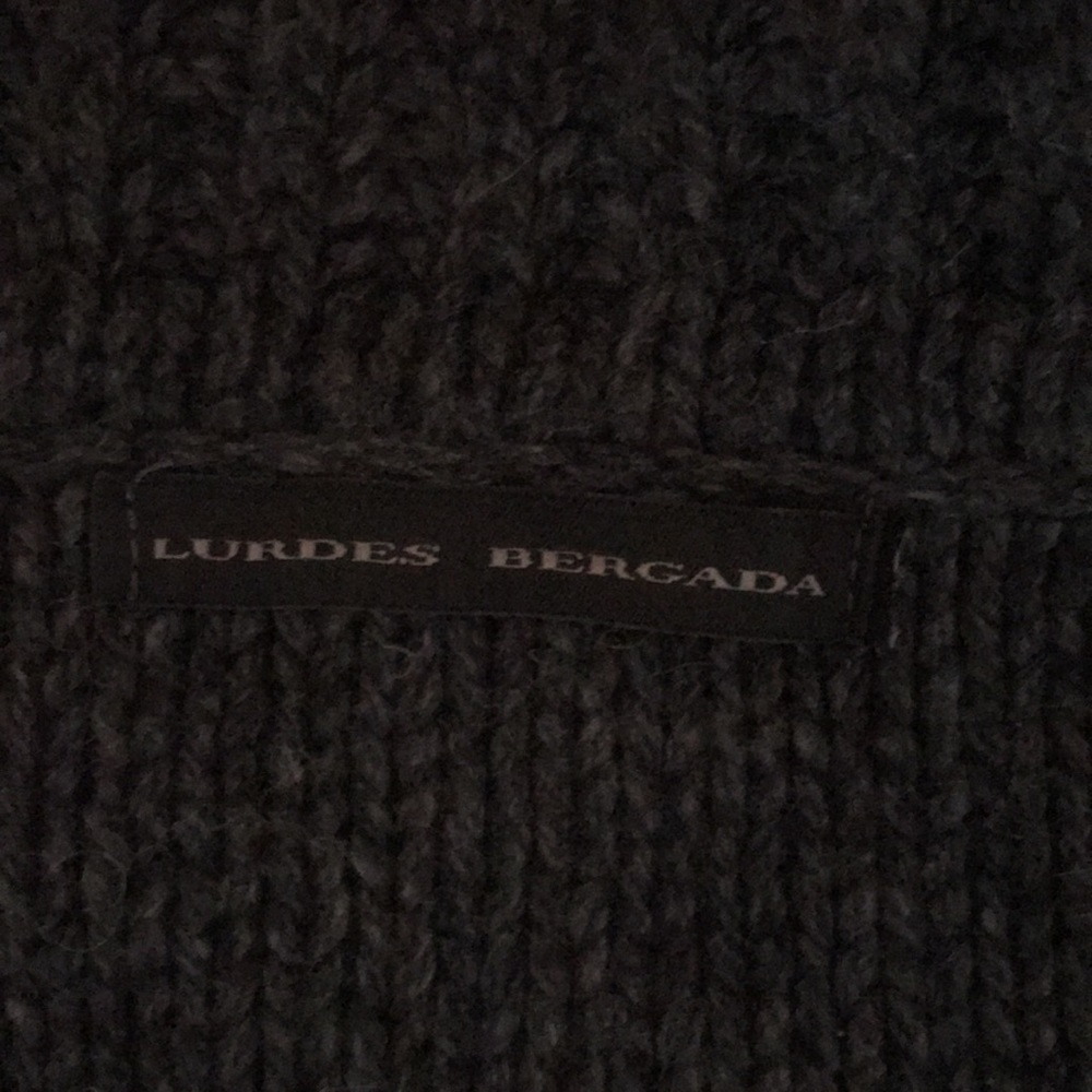 Sweater - Picture 3 of 4